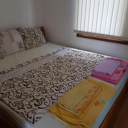 Campsite Bungalow Megi *