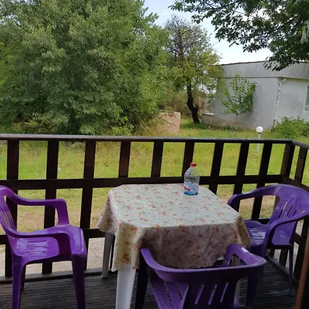 Bungalow Megi Nadezhda